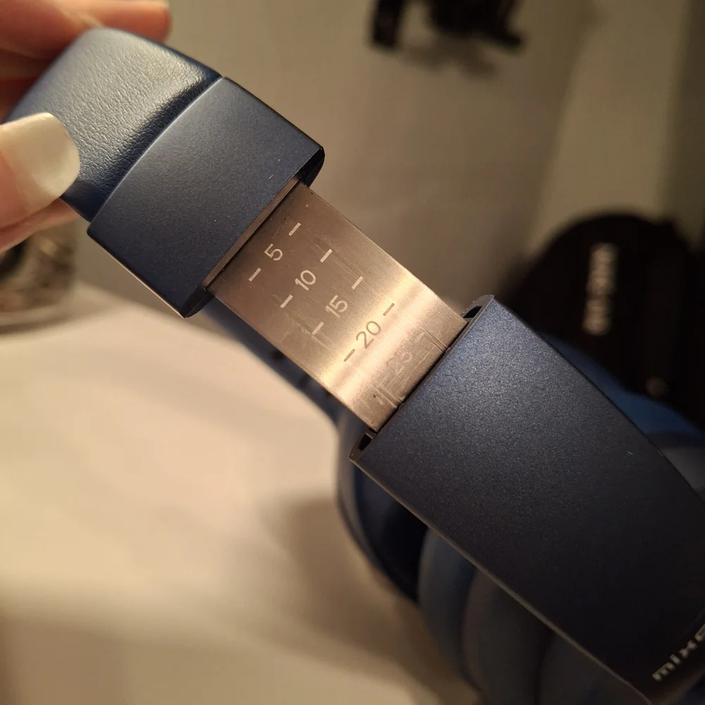 Mixcider Headphones - Picture 13 of 13